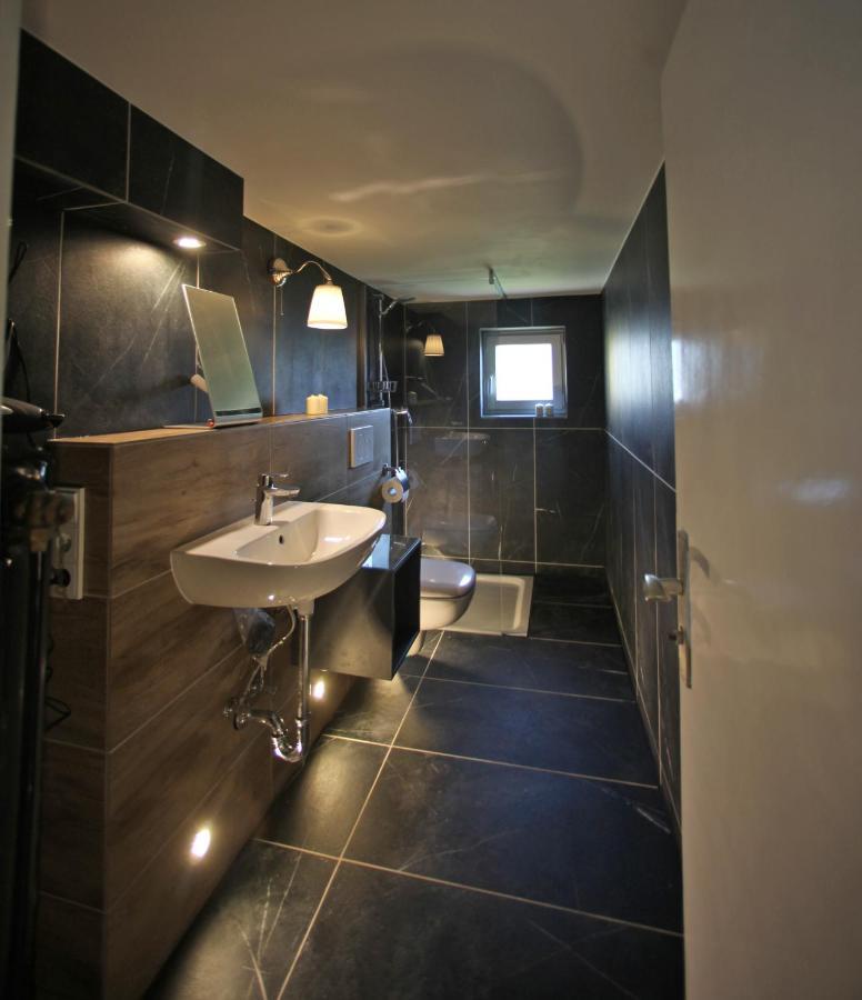 K House 5* Apartments Kaufungen Bagian luar foto